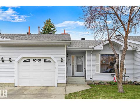 #32 9704 165 ST NW Edmonton AB T5P4W4