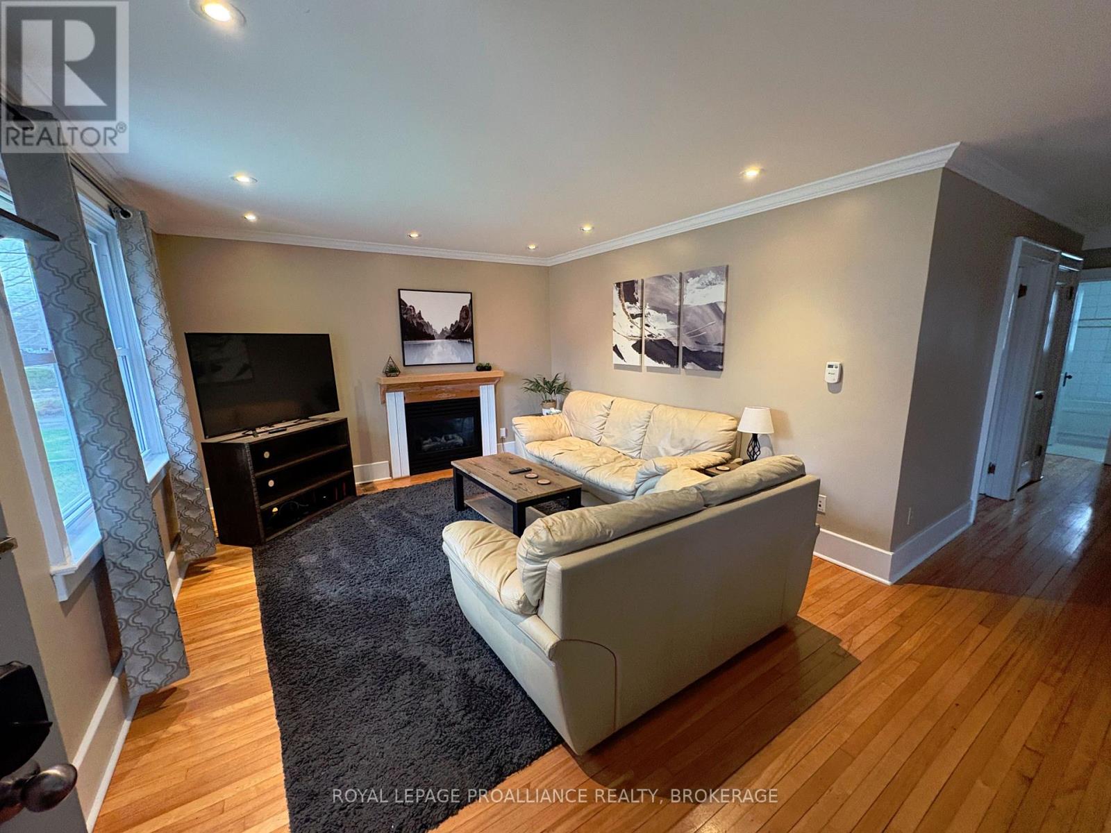 168 MACDONNELL STREET