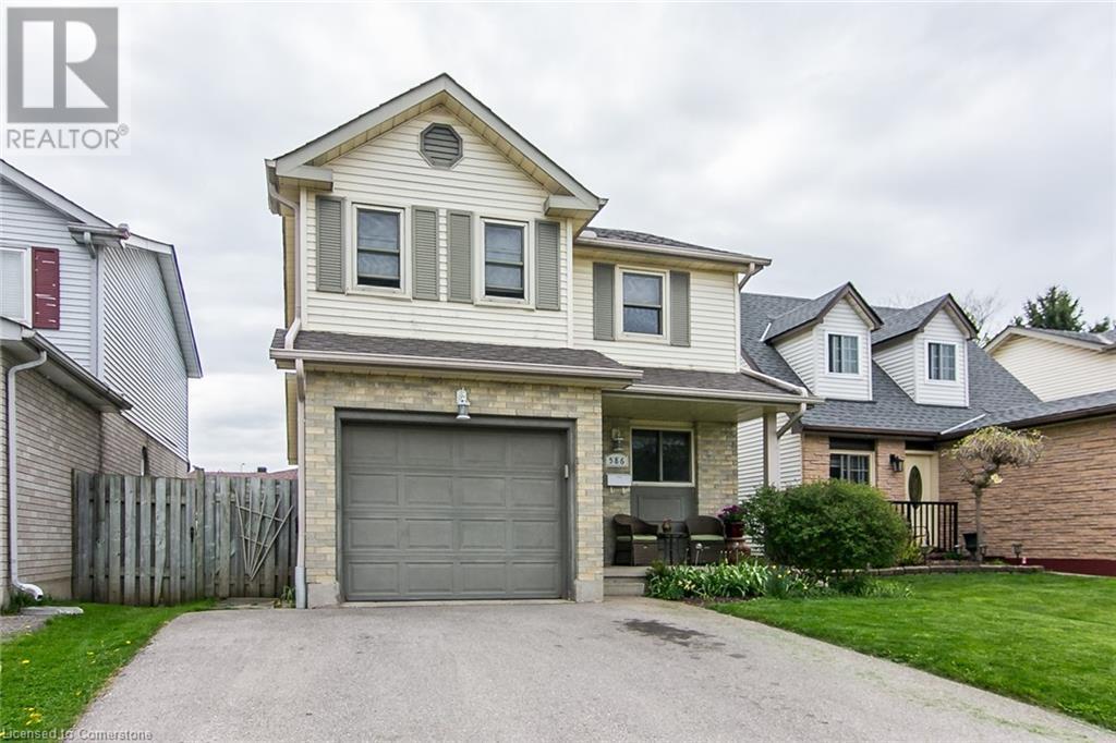 586 DRUMMERHILL Crescent