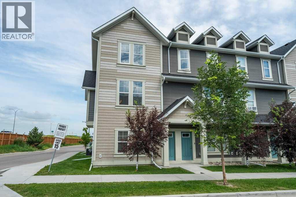 157 South Point Court SW