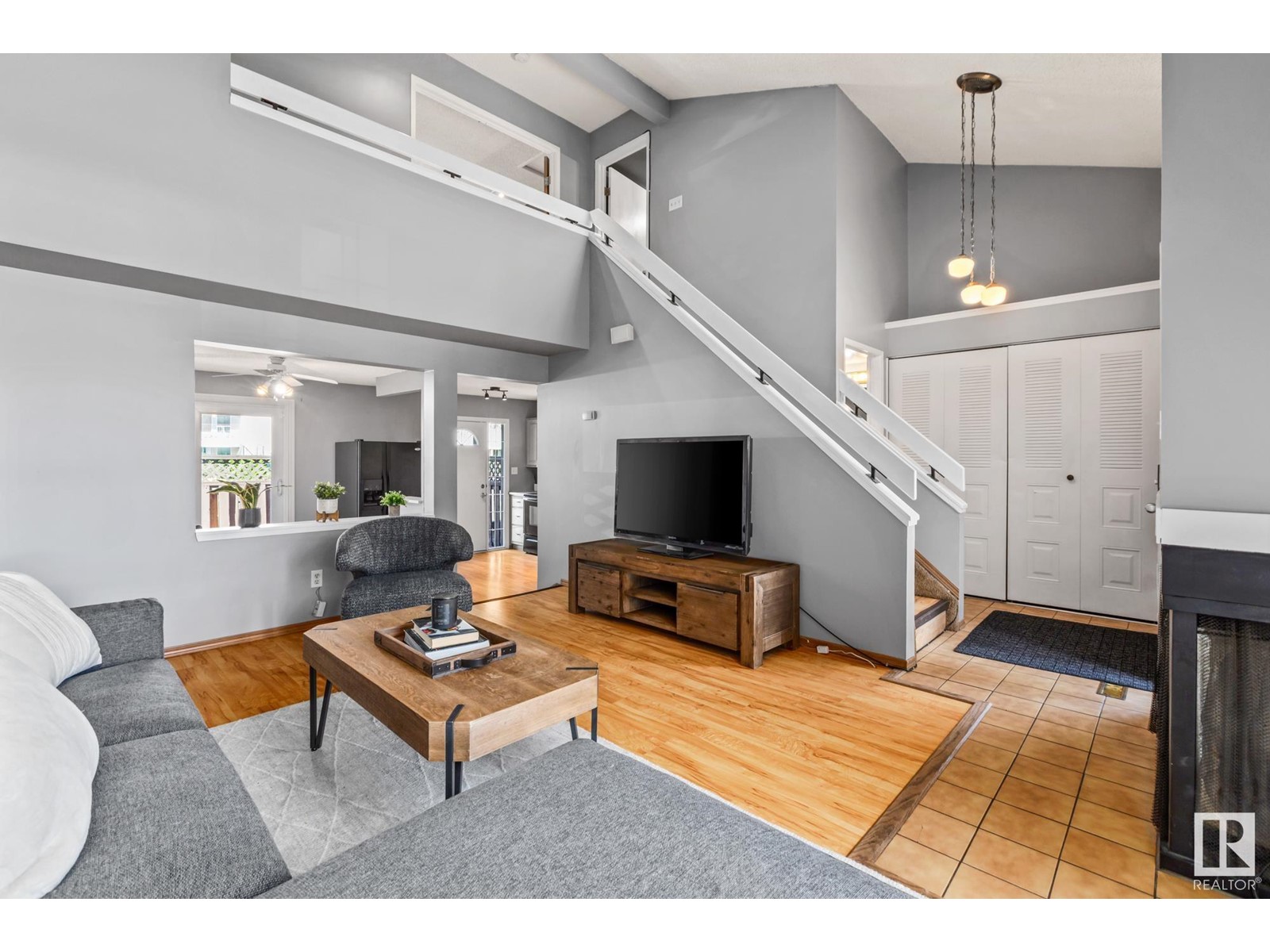 595 MILLBOURNE RD E NW