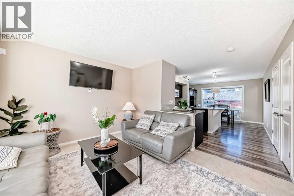 120 Evansridge Court NW