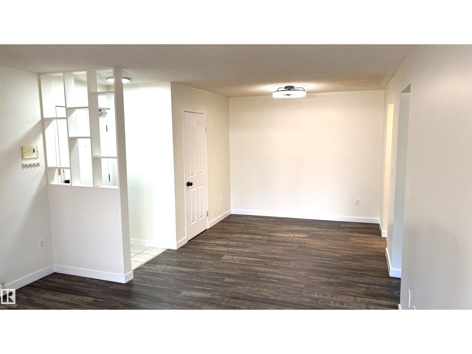 #102 379 WOODBRIDGE WY