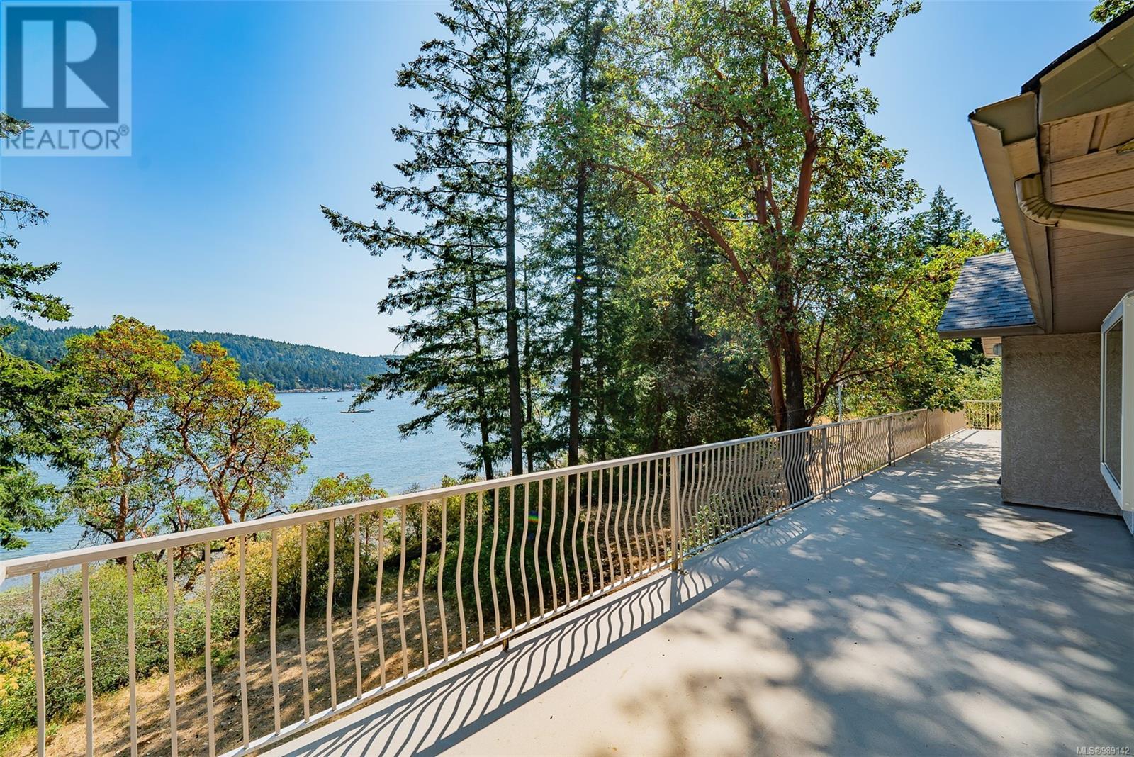 5030 Limberis Dr