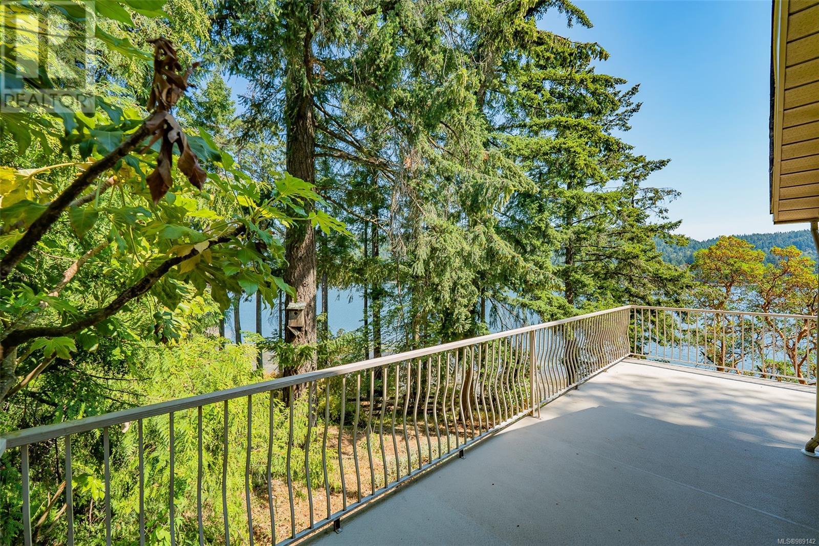 5030 Limberis Dr