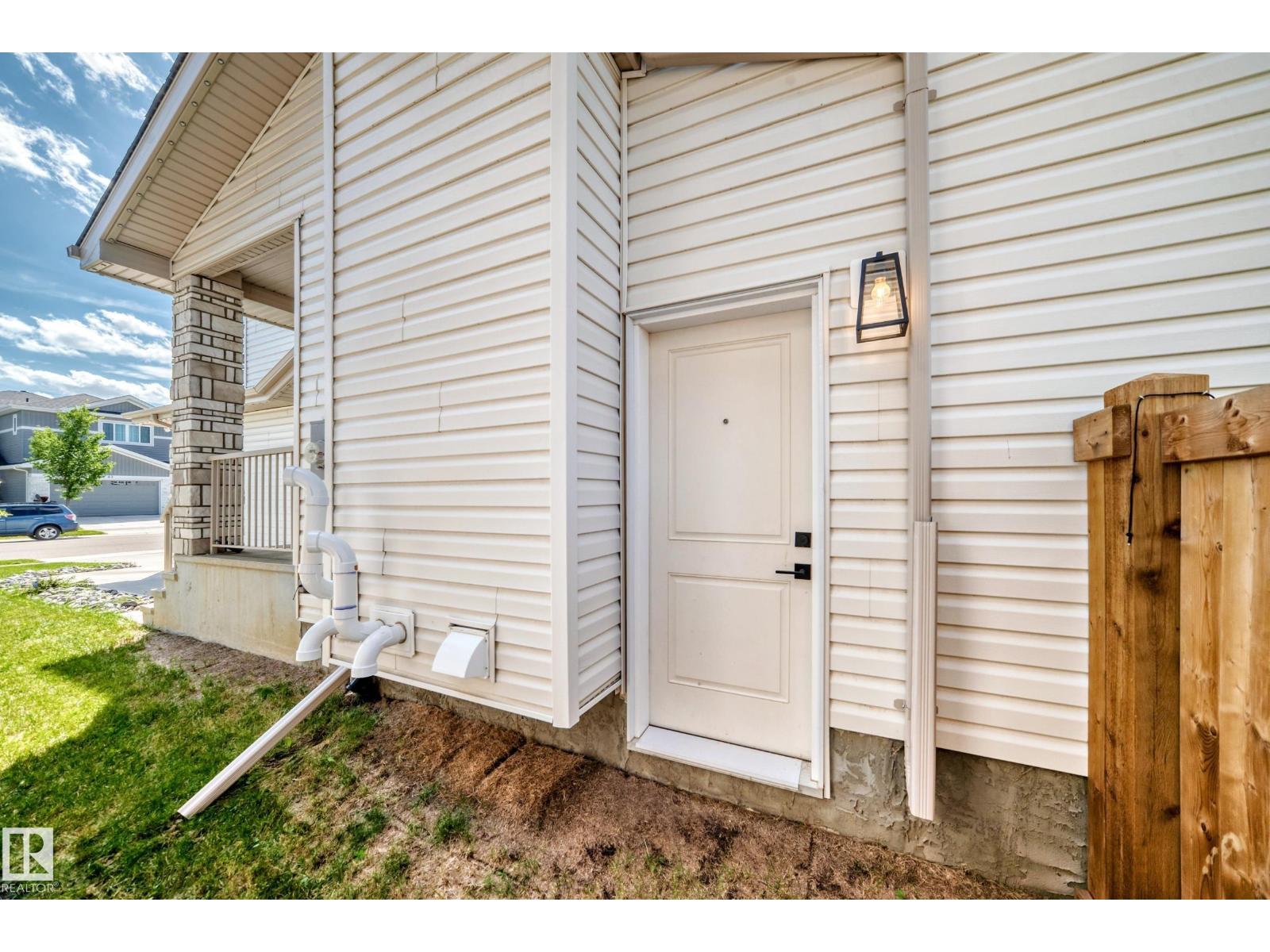 38 AVONLEA WY