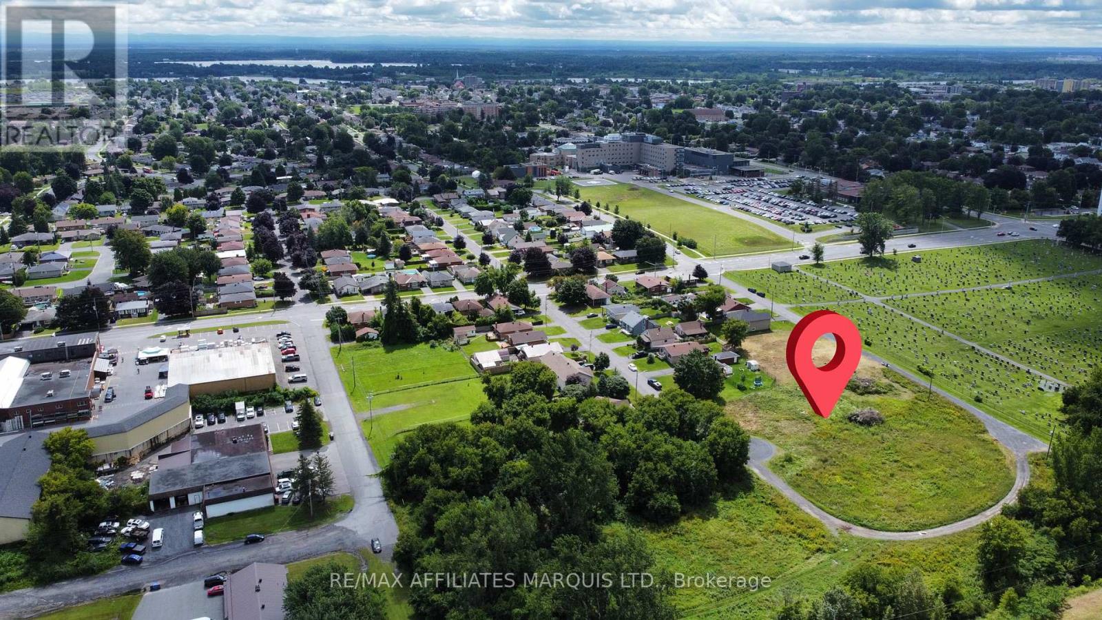LOT 13 GUY STREET N