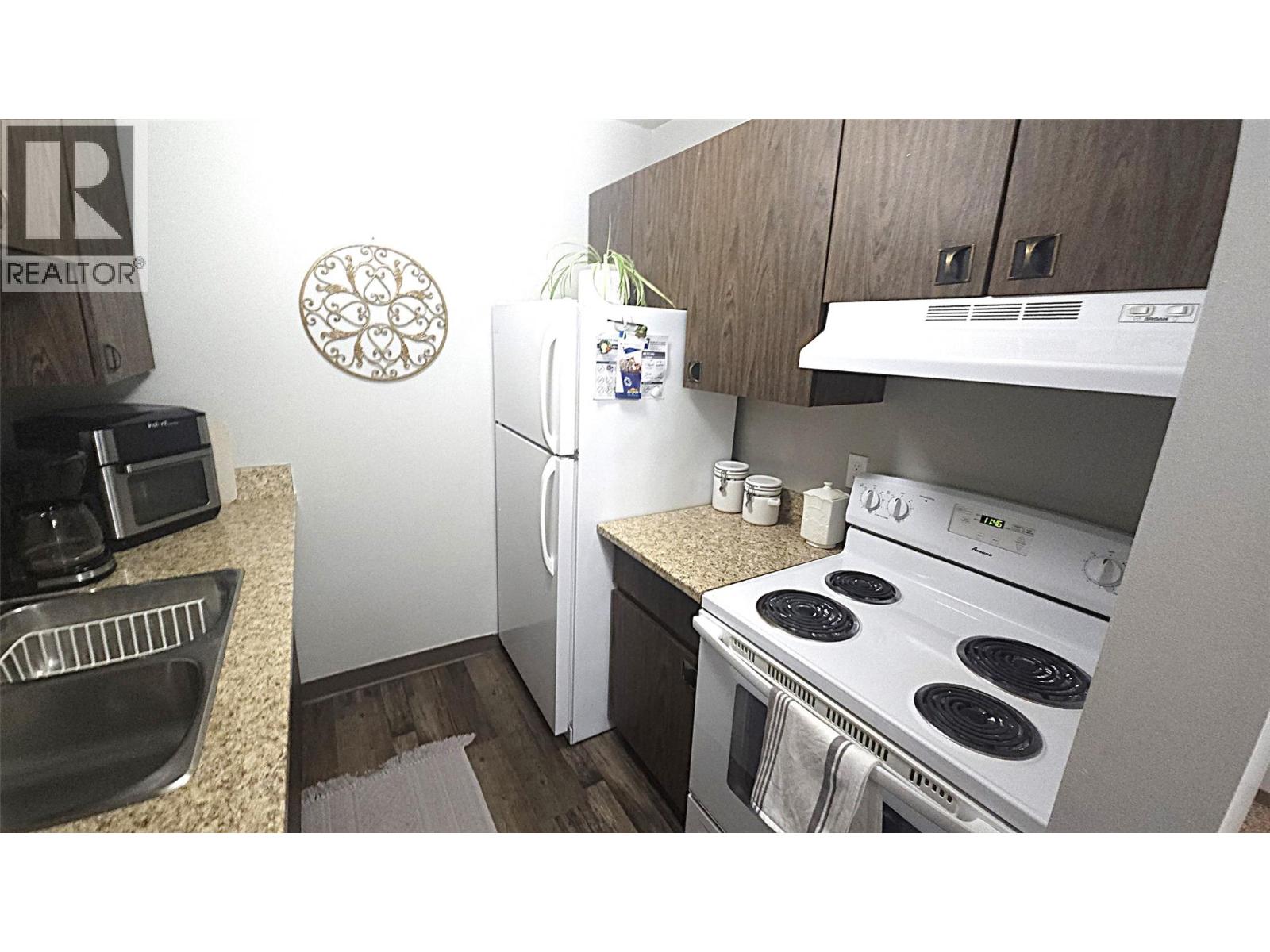 1560 Summit Drive Unit# 335