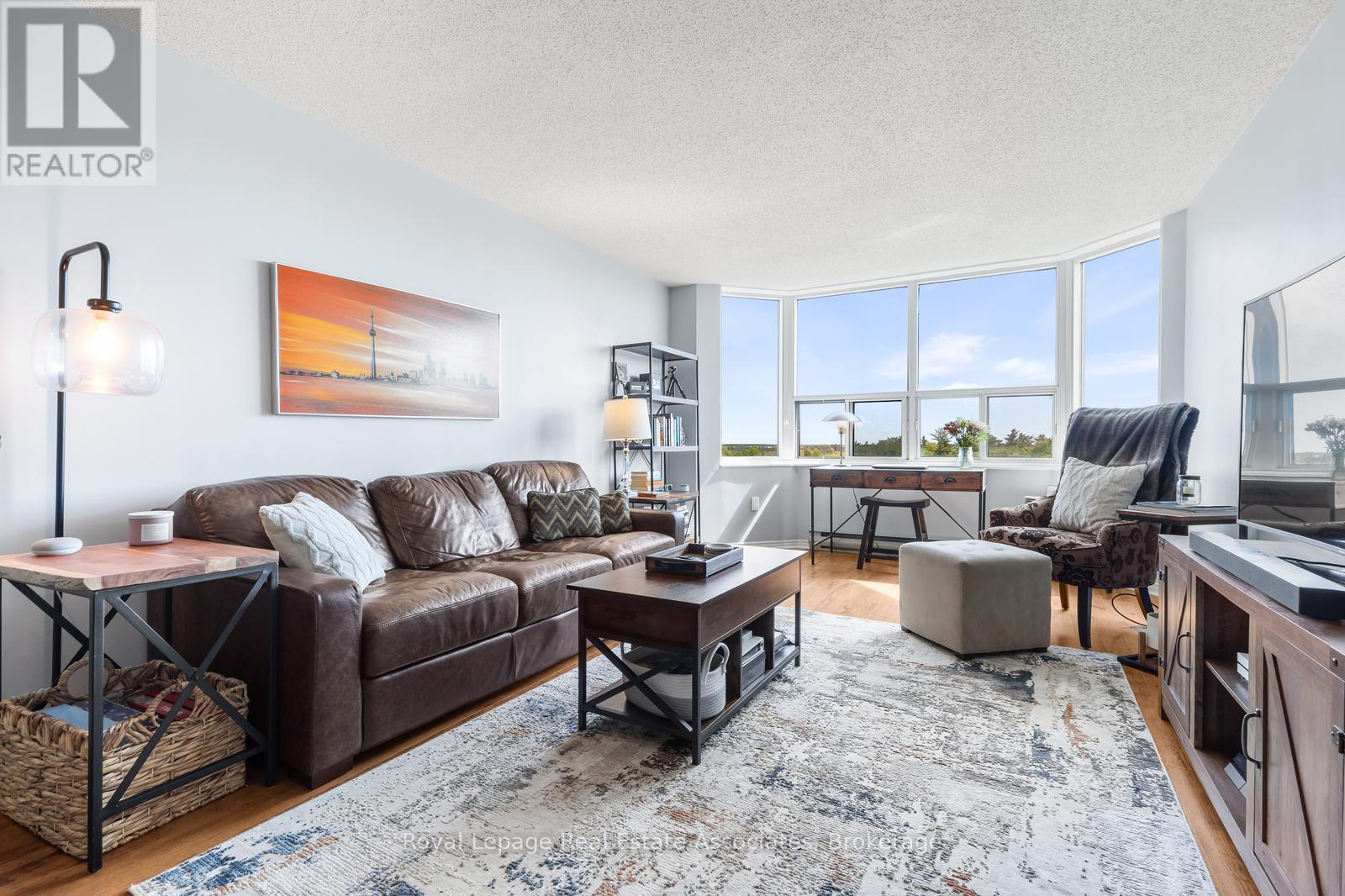 1502 - 55 GREEN VALLEY DRIVE