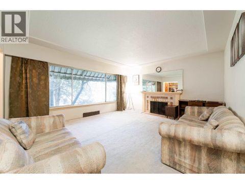 7475 KNIGHT STREET Vancouver BC V5P2X1