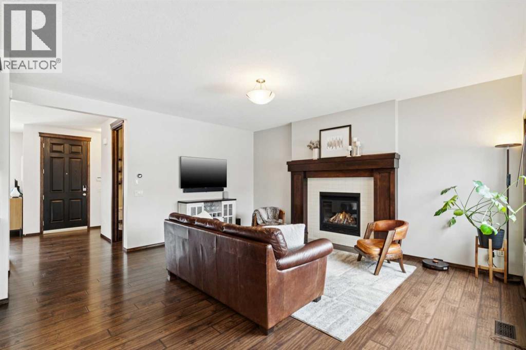 69 Elgin Meadows Manor SE