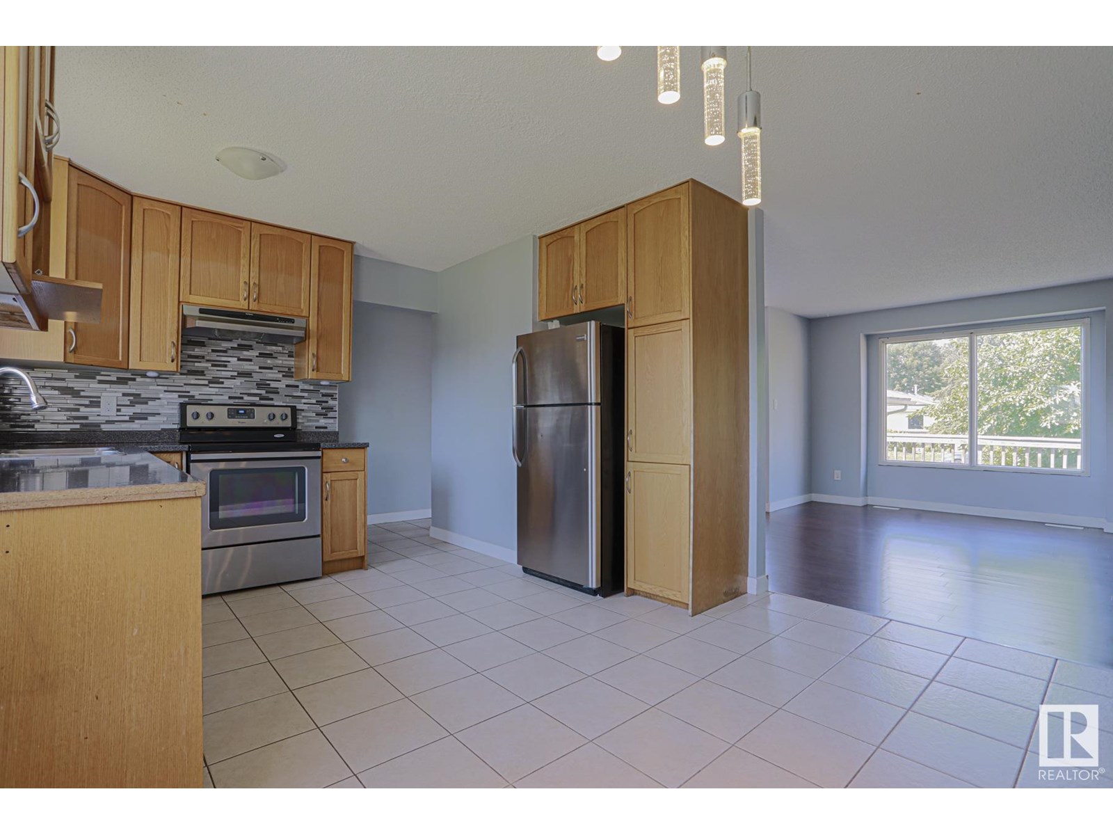 1411 35 ST NW