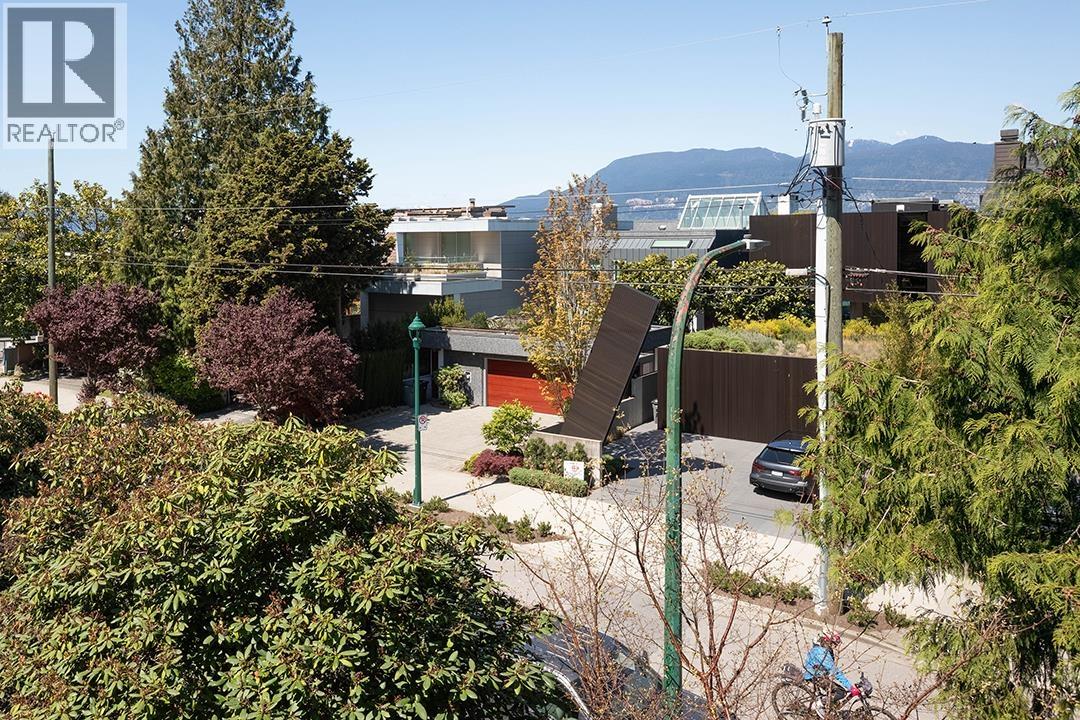 B 3546 POINT GREY ROAD