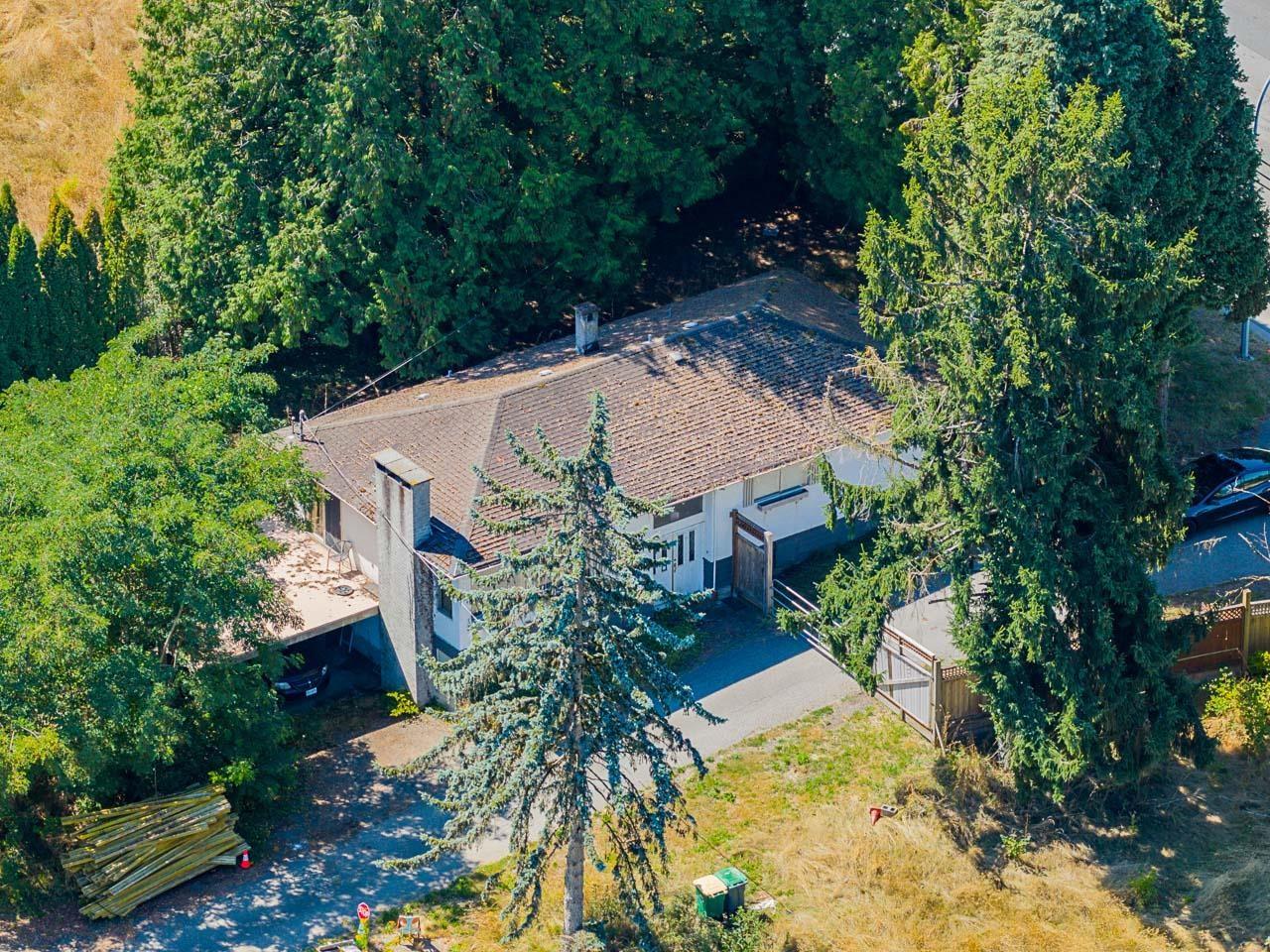 2608 176 STREET