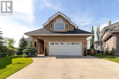 33 LAKESIDE GREENS CLOSE Chestermere AB T1X1C2