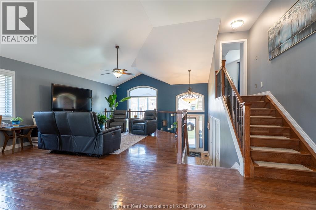 40 Enclave PLACE