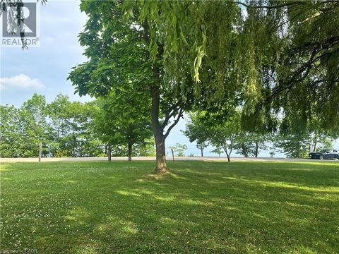 2823 LAKESHORE Road Dunnville ON N1A2W8