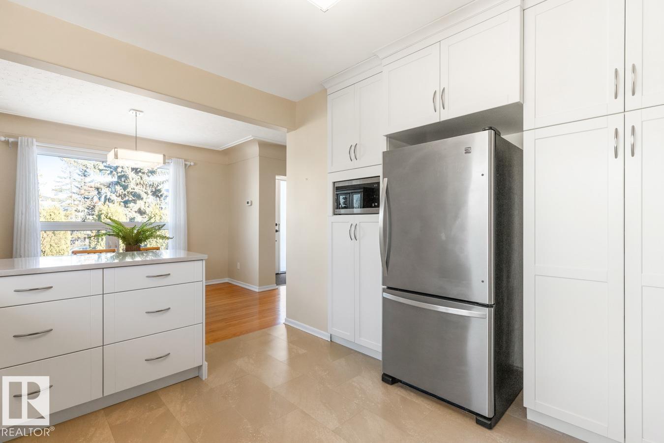 8707 STRATHEARN DR NW