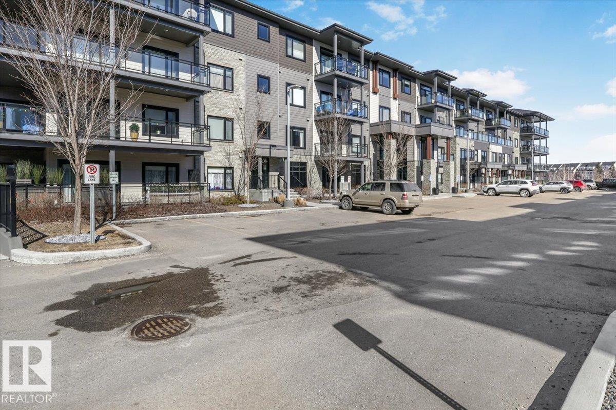 #214 528 GRIESBACH PARADE PR NW