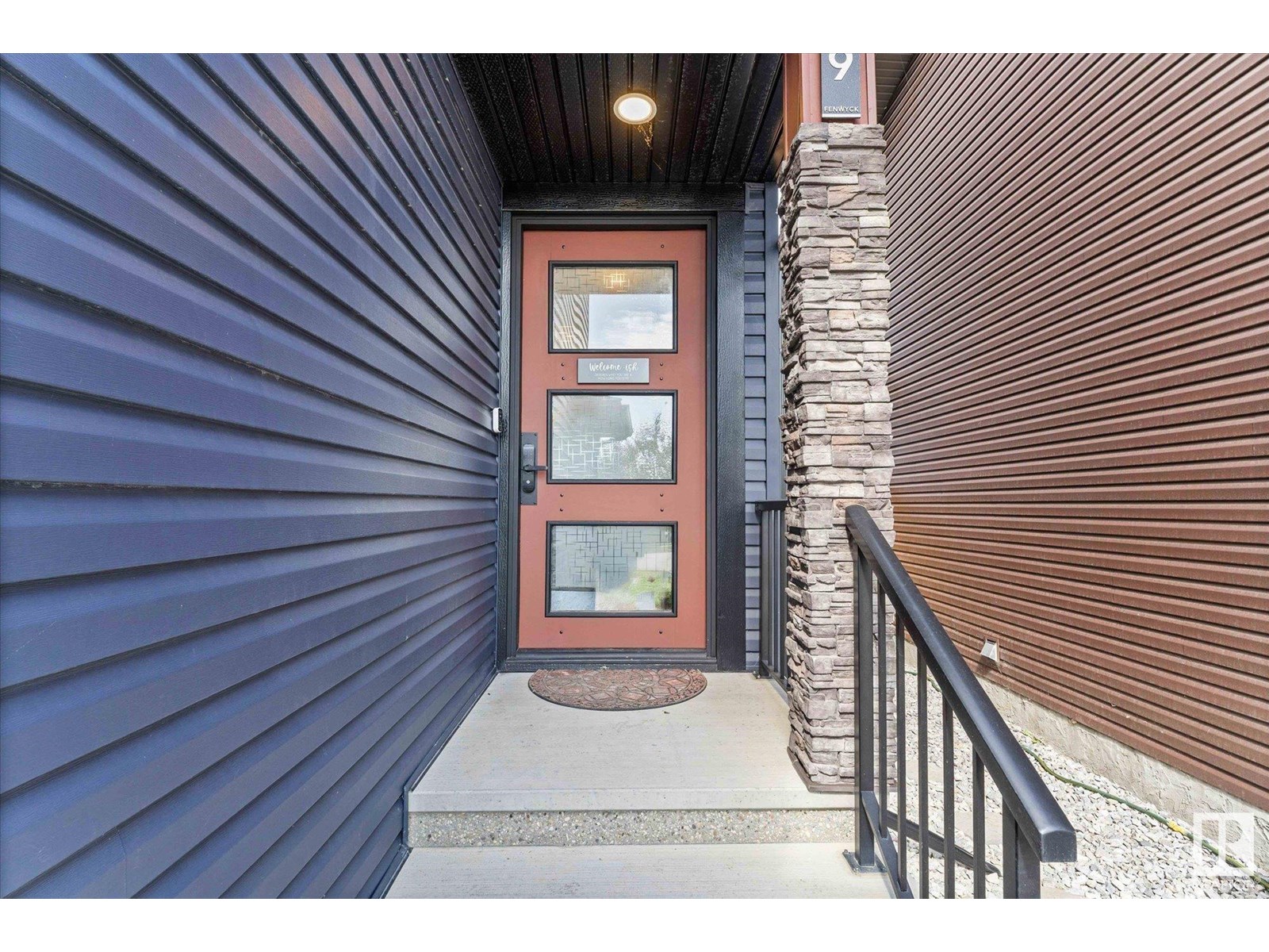 9 Brunswyck CR