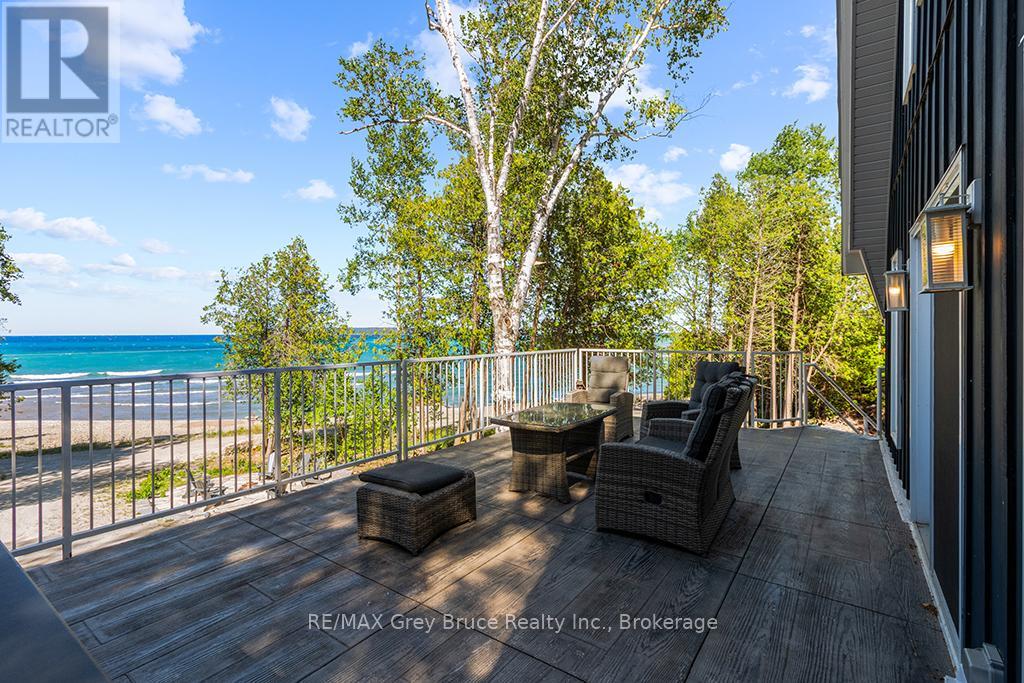 504075 GREY ROAD 1 ROAD