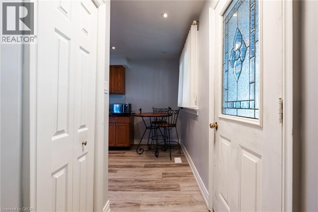 1315 ROSEMARY Crescent