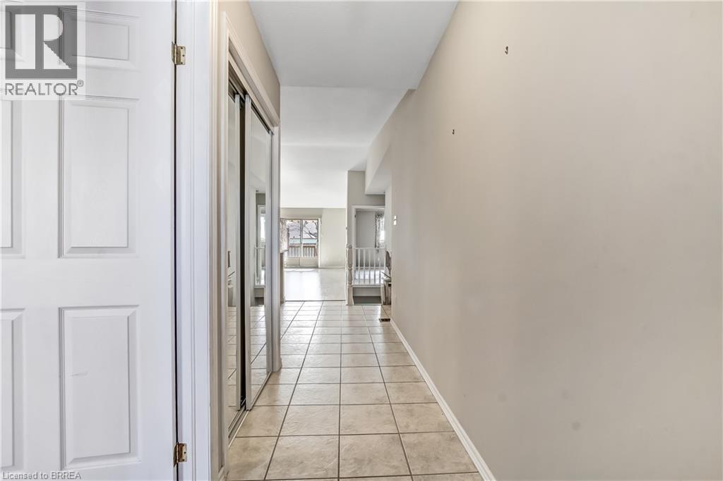 19 HANLON Place Unit# 15