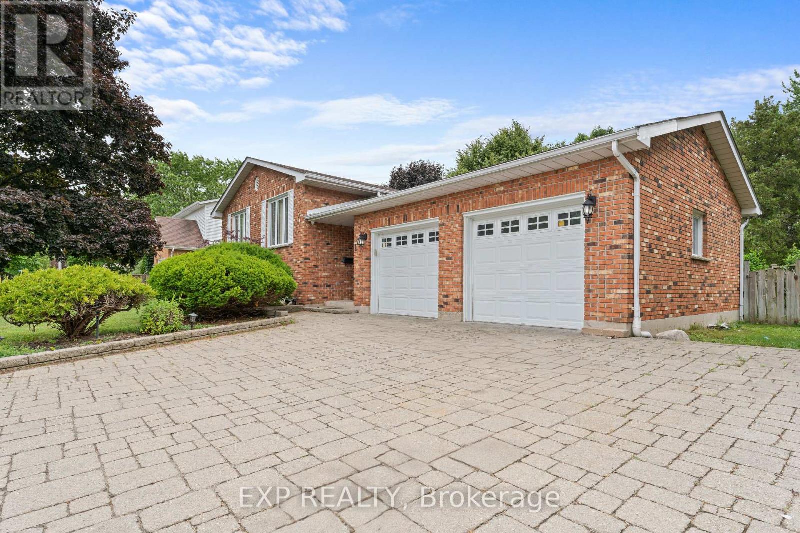 121 TOLLGATE ROAD