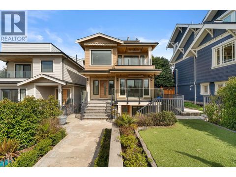 462 W 14TH STREET North Vancouver BC V7M1P7
