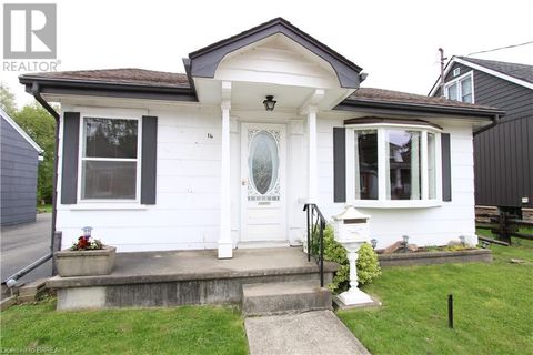 16 ELLIOTT Avenue Brantford ON N3T1E5