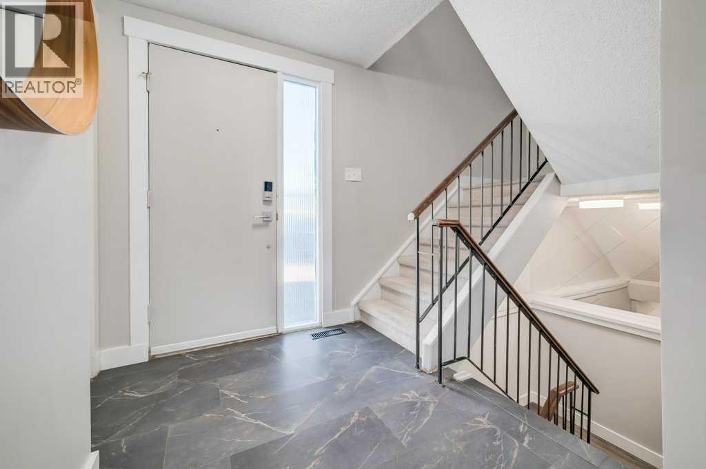 24, 2210 Oakmoor Drive SW