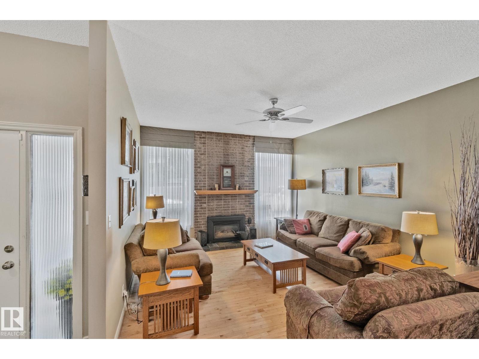 7306 21 AV NW