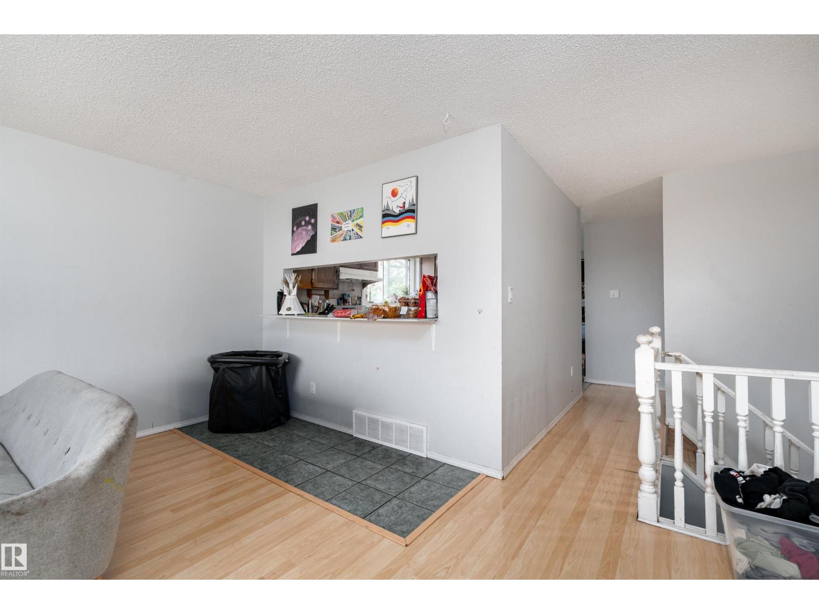 1131 35A ST NW
