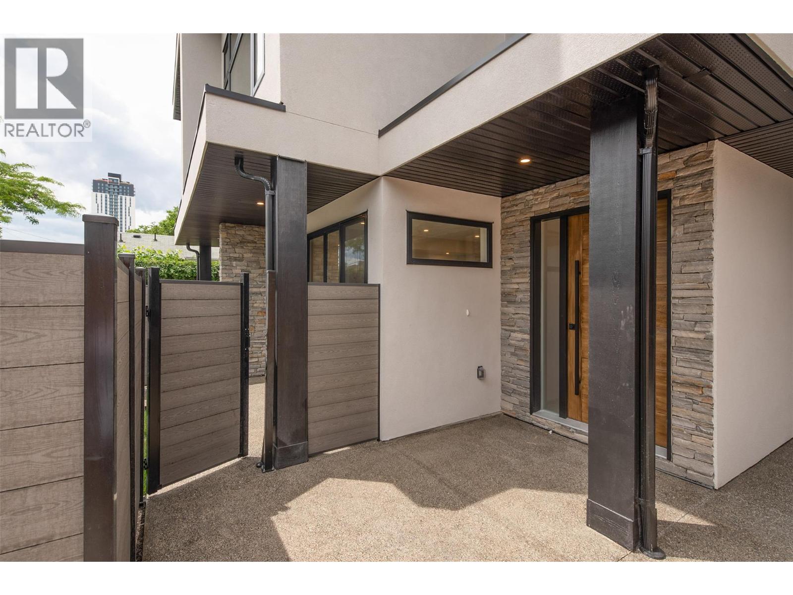 839 Lawson Avenue Unit# 4