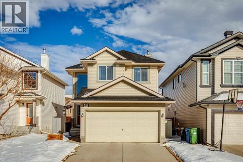 40 Shannon Gardens SW Calgary AB T2Y4L7