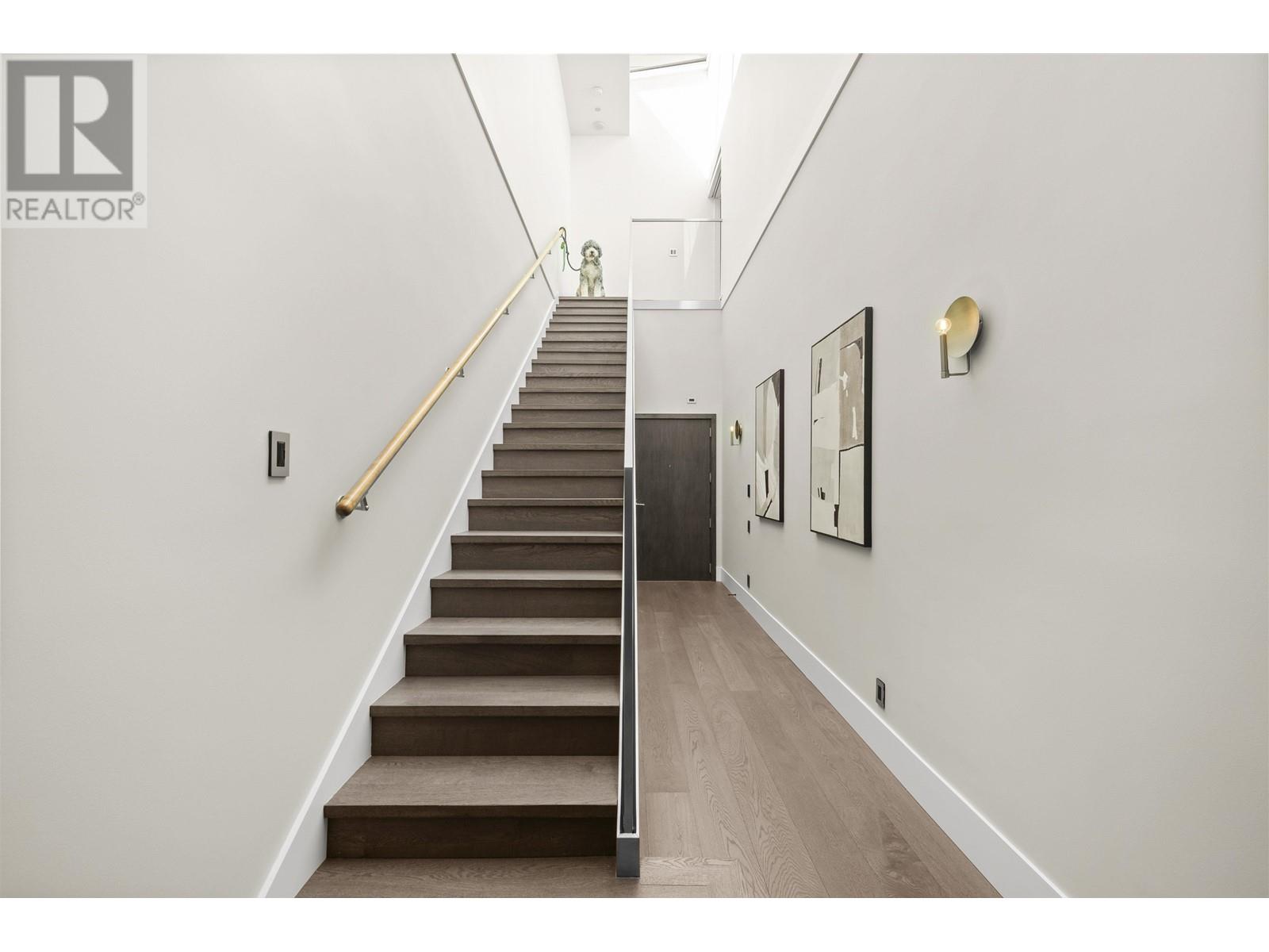 1803 8588 CORNISH STREET