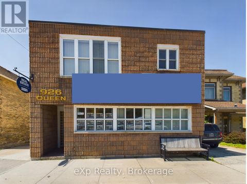926 QUEEN STREET Kincardine ON N2Z2Y2