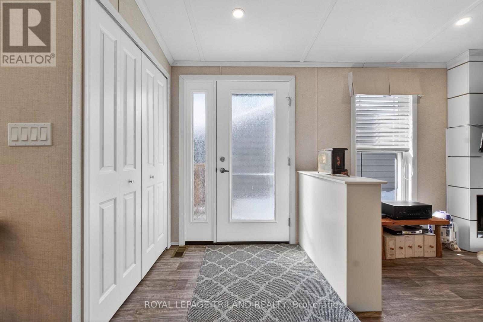 56 - 22790 AMIENS ROAD