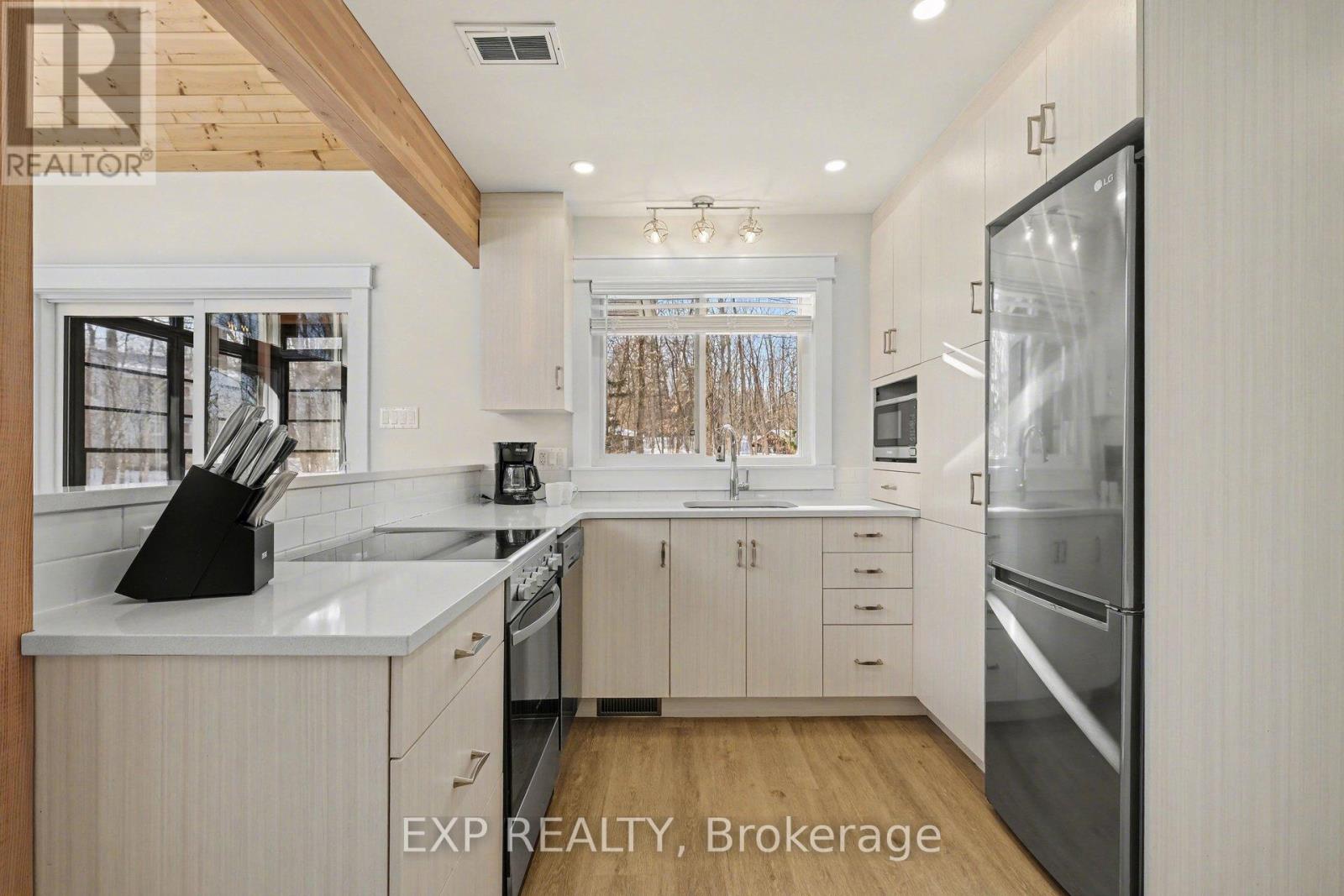 20 CRESTVIEW DRIVE