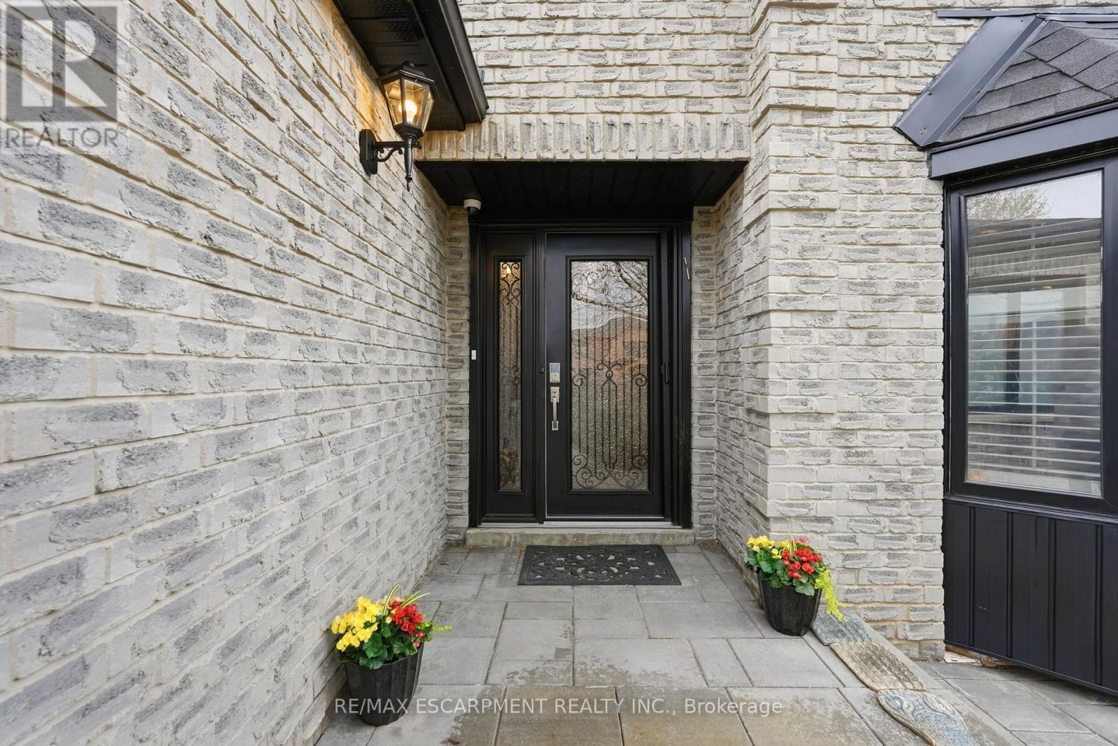 23 GOLFVIEW CRESCENT