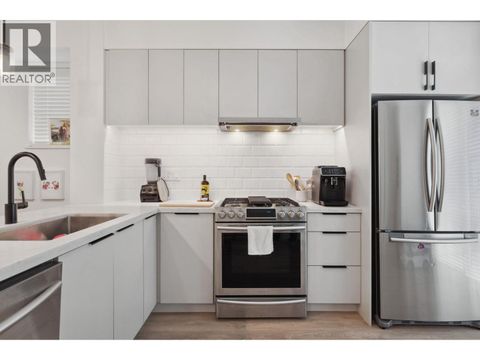 601 3021 ST GEORGE STREET Port Moody BC V3H0K3