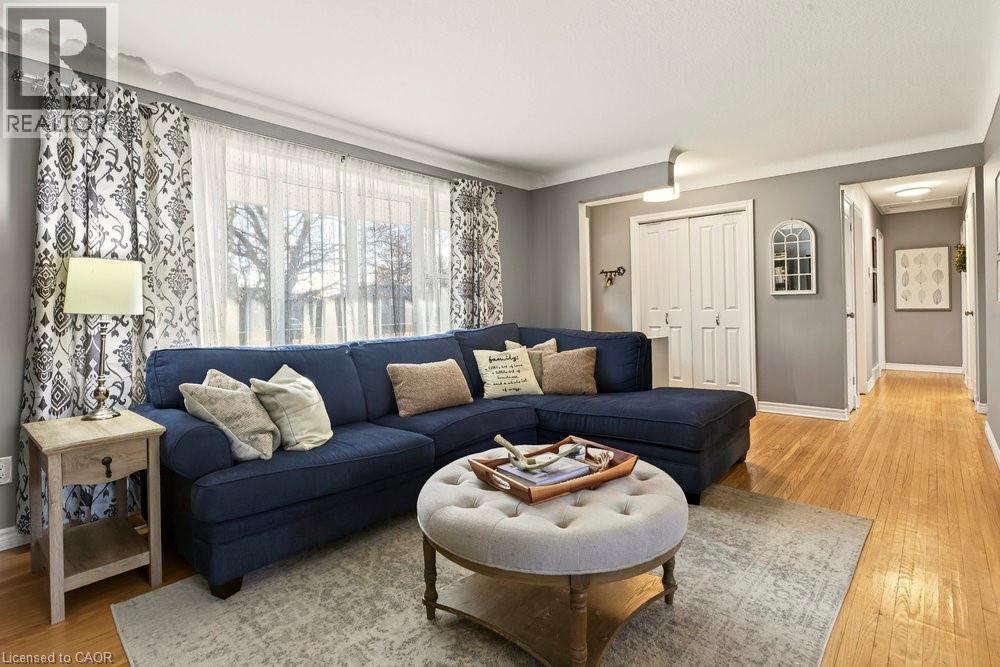 7 PRINCE CHARLES Drive