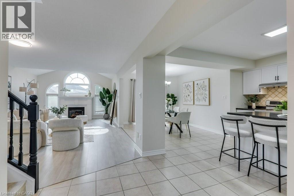 3240 PAULPEEL Avenue