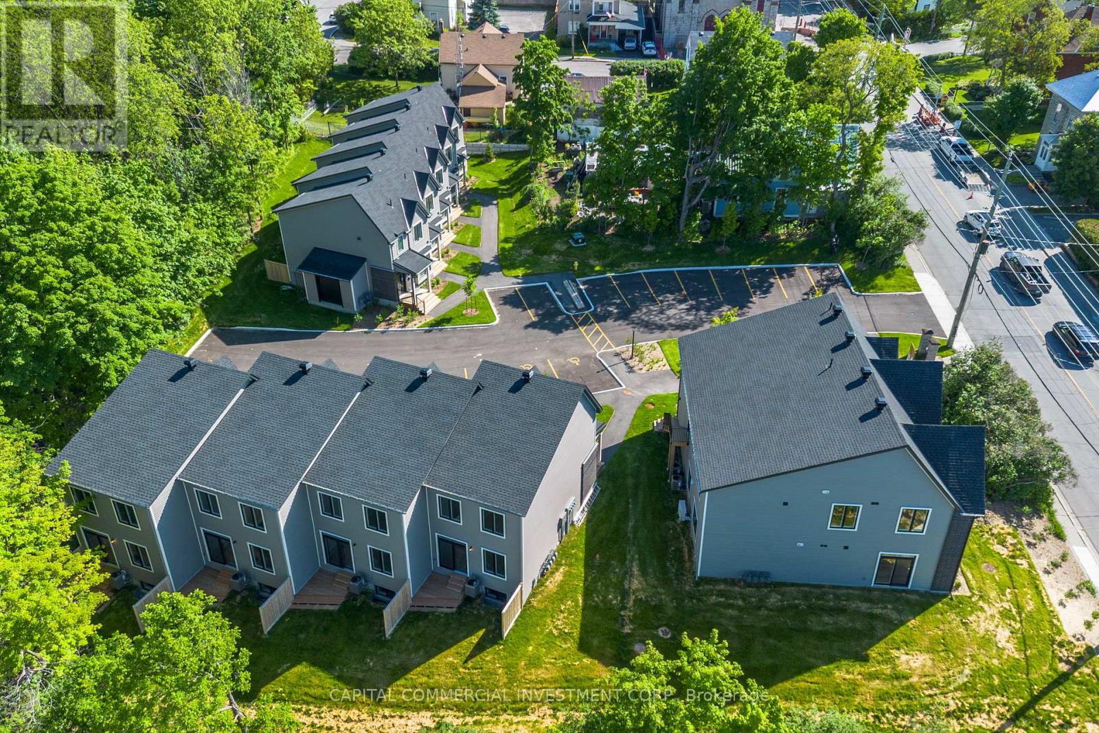 36 MAIN STREET E