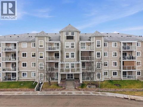 109, 270 Shawville Way Calgary AB T2Y3Z7