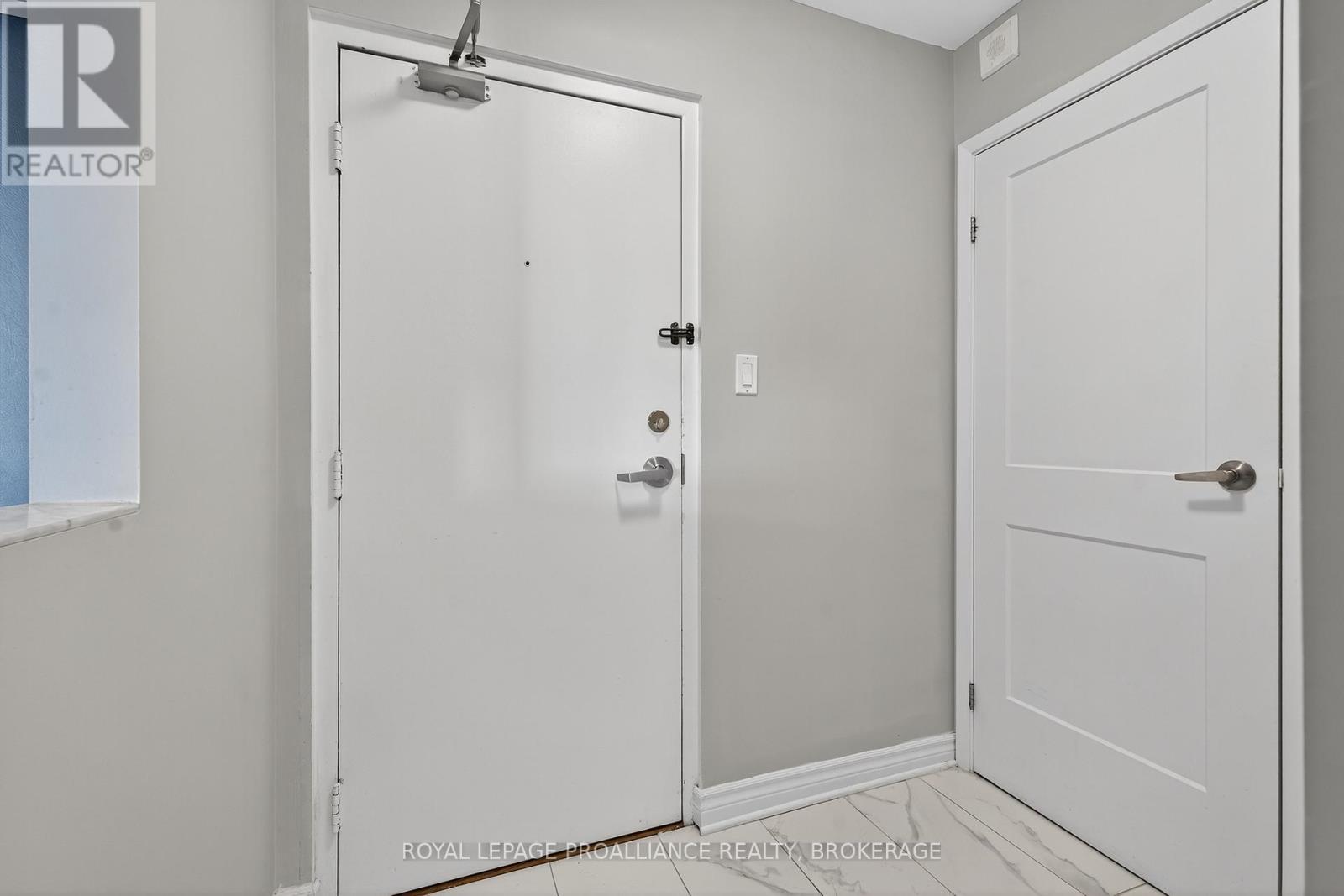 701 - 165 ONTARIO STREET