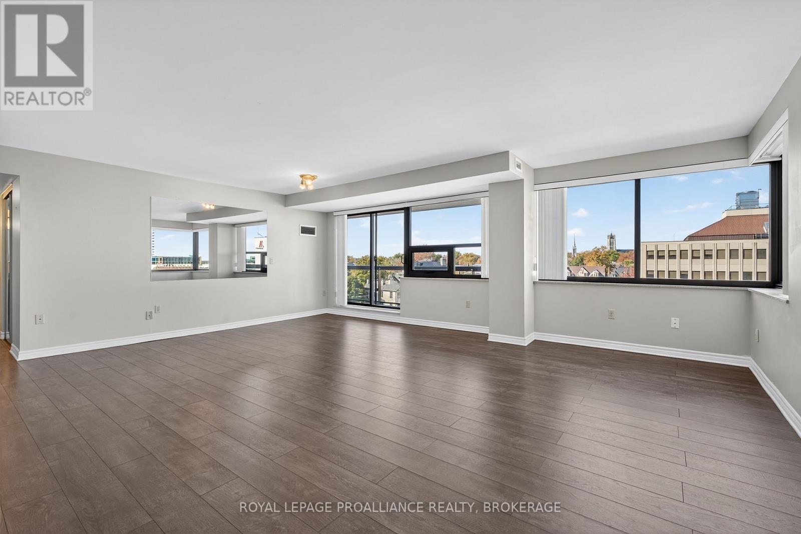 701 - 165 ONTARIO STREET