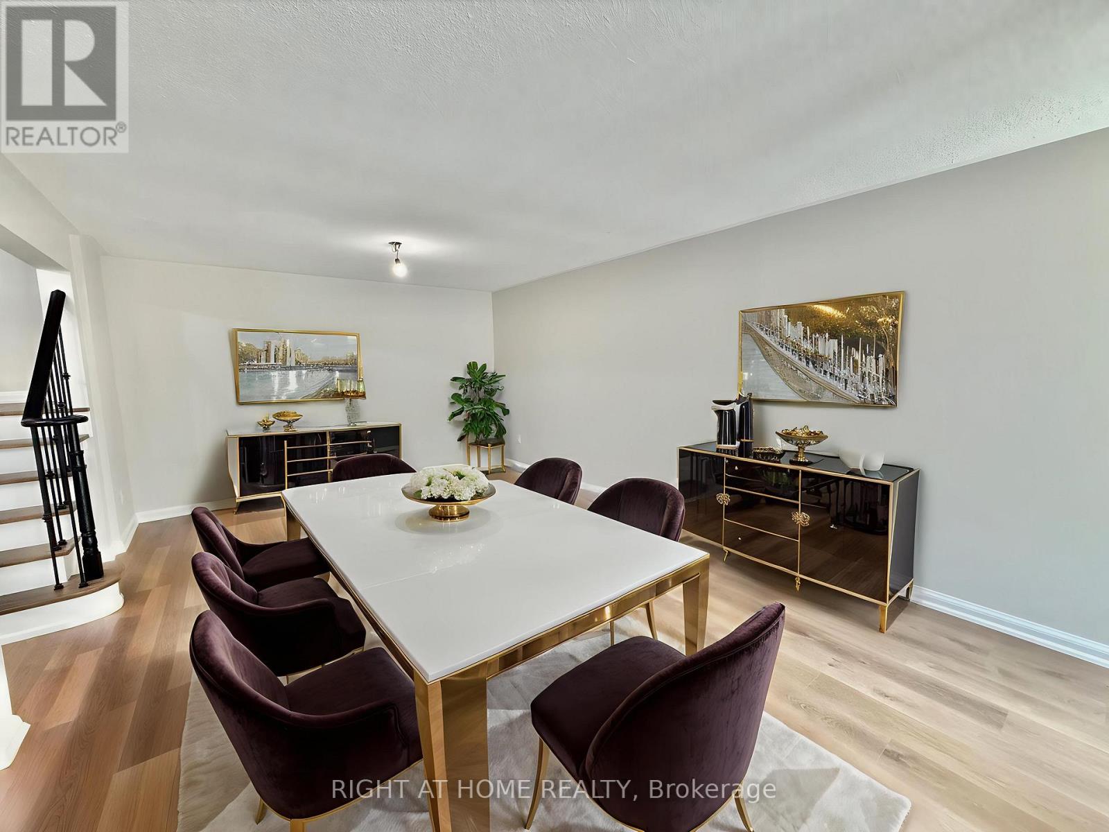 13 - 2 WOODED CARSE WAY