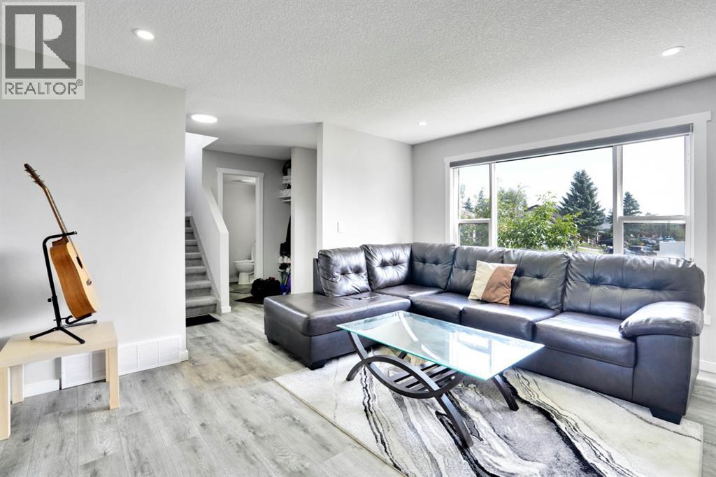 243 Castlebrook Road NE