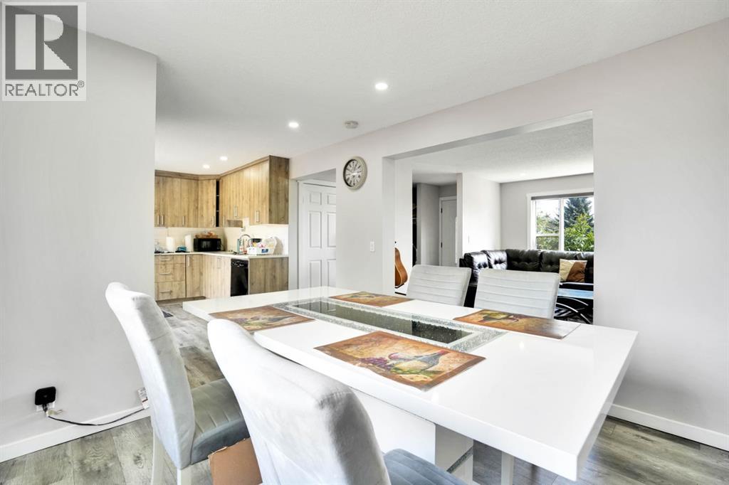 243 Castlebrook Road NE